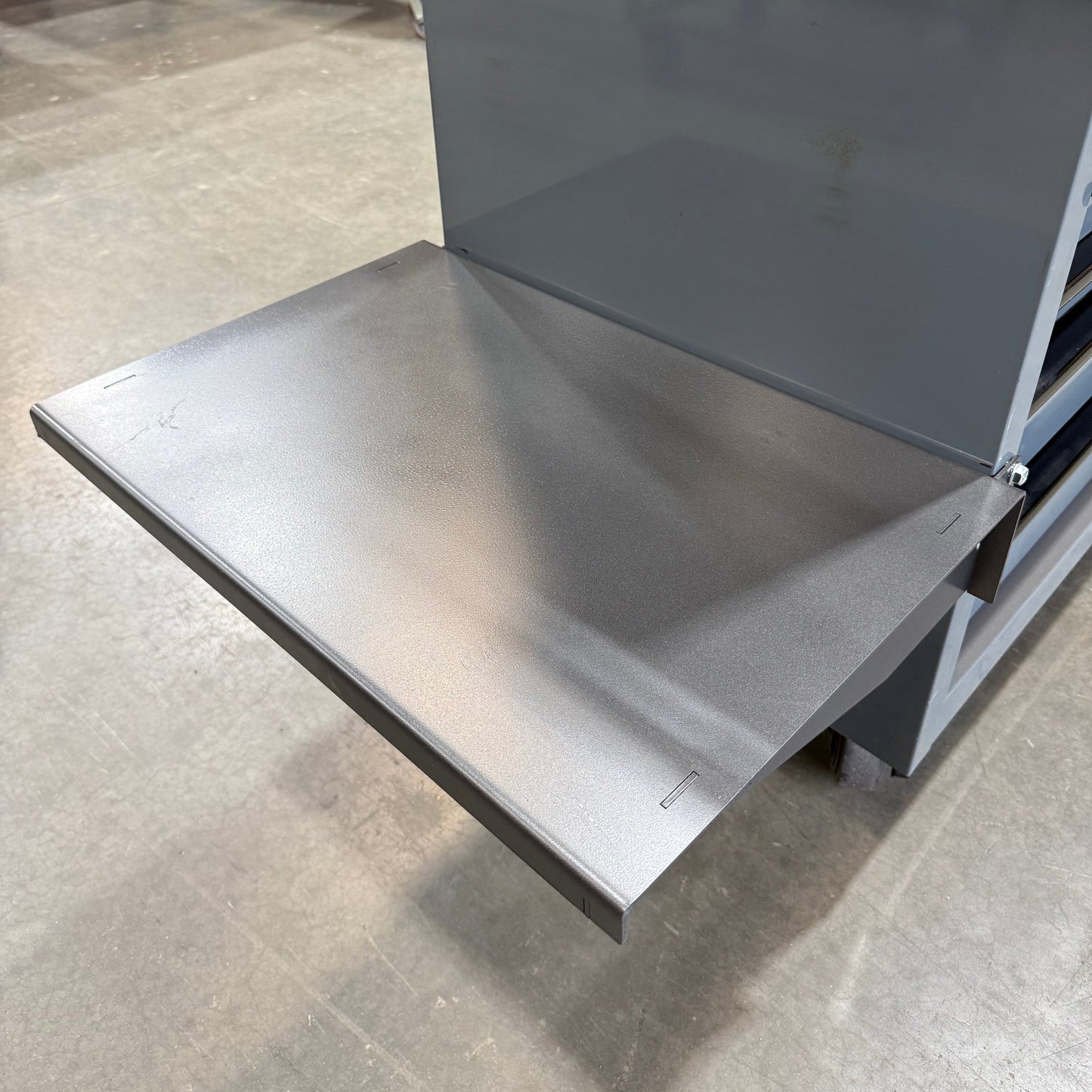 HF Series 3 Tool Box Shelf 24 X 16 (Lip Down)
