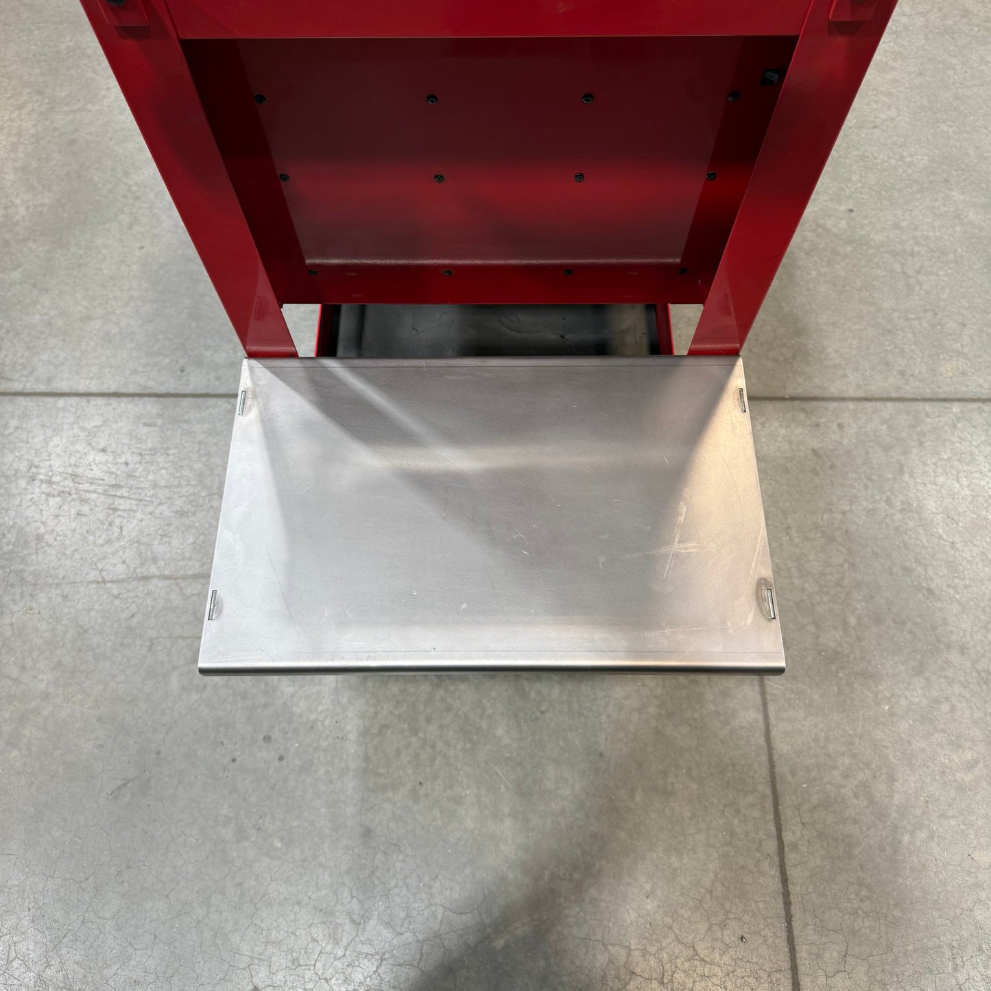HF 19 X 12 Shelf (Lip Down)